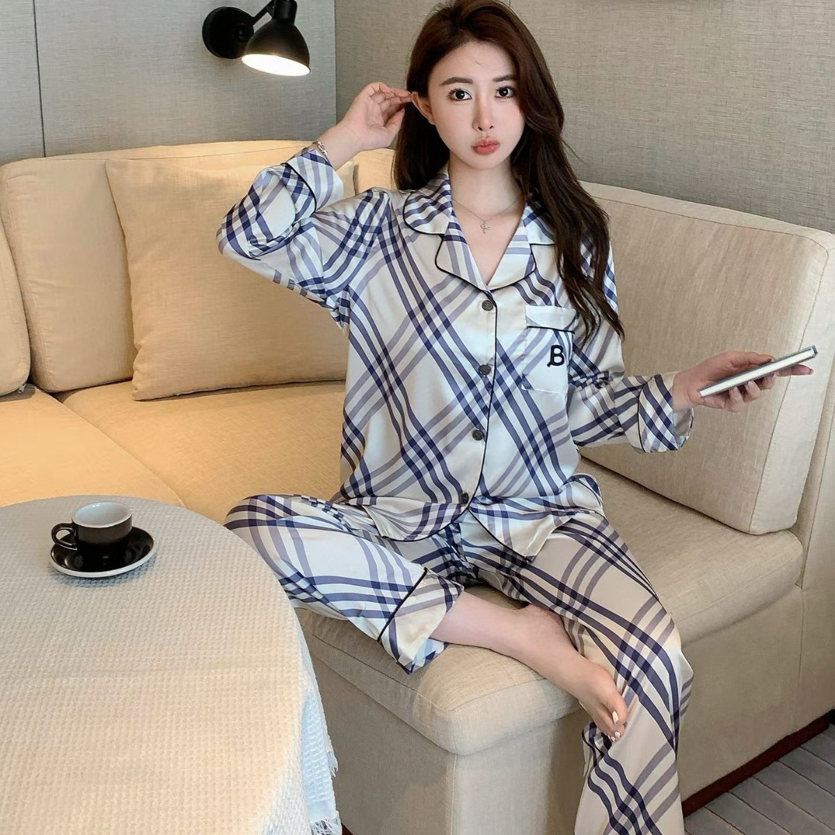 新款2026韩版蓝白格睡衣女冰丝春秋款轻奢大码舒适家居 服女套 装