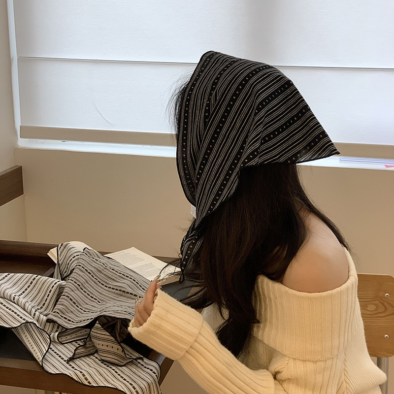 Toallas triangulares bufandas de seda cuello nicho femenino alto nivel multifacé turbante estilo pastoral correa de pelo bufandas de seda correa de pelo