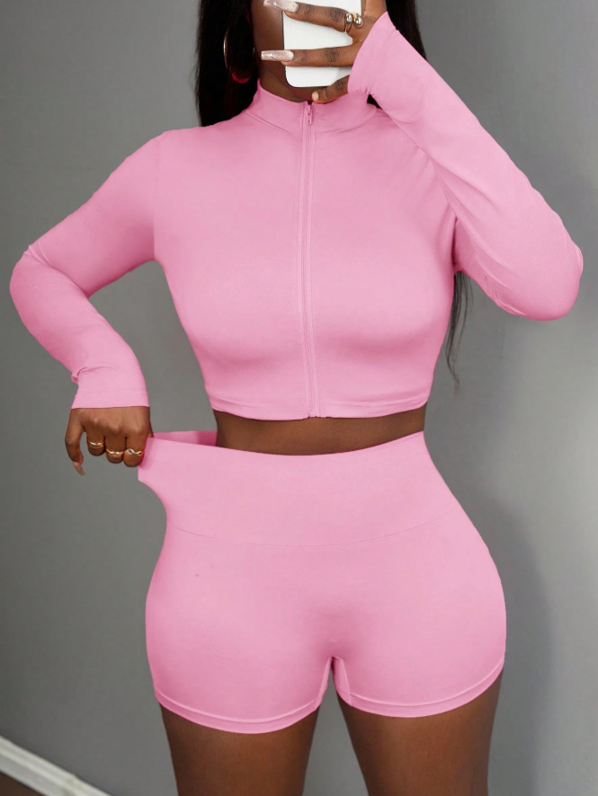 Rosa de manga larga con cremallera, pantalones cortos de cintura alta de tres piezas para mujeres, set de deportes casuales de estilo europeo y americano. image 6