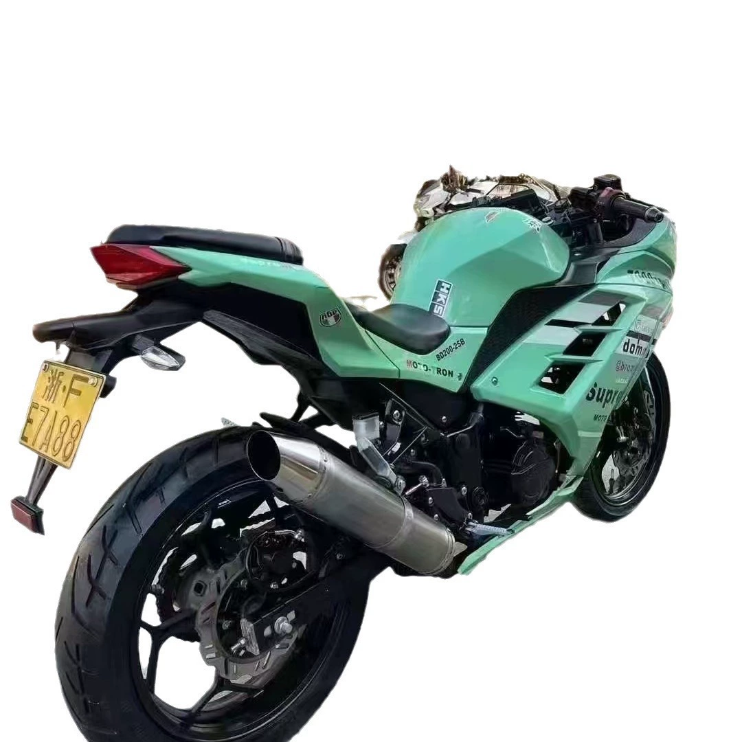 【Производитель источника】Kawasaki модель маленький ниндзя прибывает, полный пакет документов, Национальный IV электронная инжекция LED ходовой огни