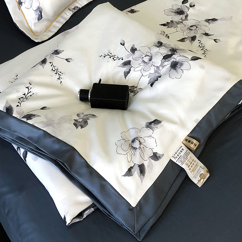 Light luxury Tencel summer quilt four-piece set, simple and cool summer quilt for spring and summer, washable genuine ice silk air-conditioning quilt, thin quilt wholesale