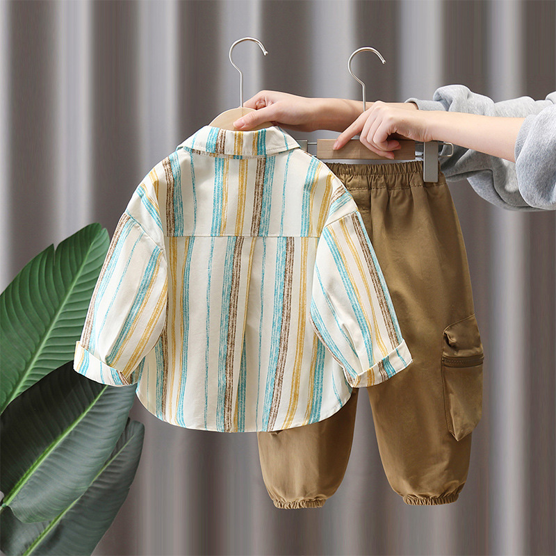 7850 traje de primavera para niños 2025 nueva camisa estampada de dibujos animados para niños de dos piezas ropa de estilo occidental de primavera y otoño