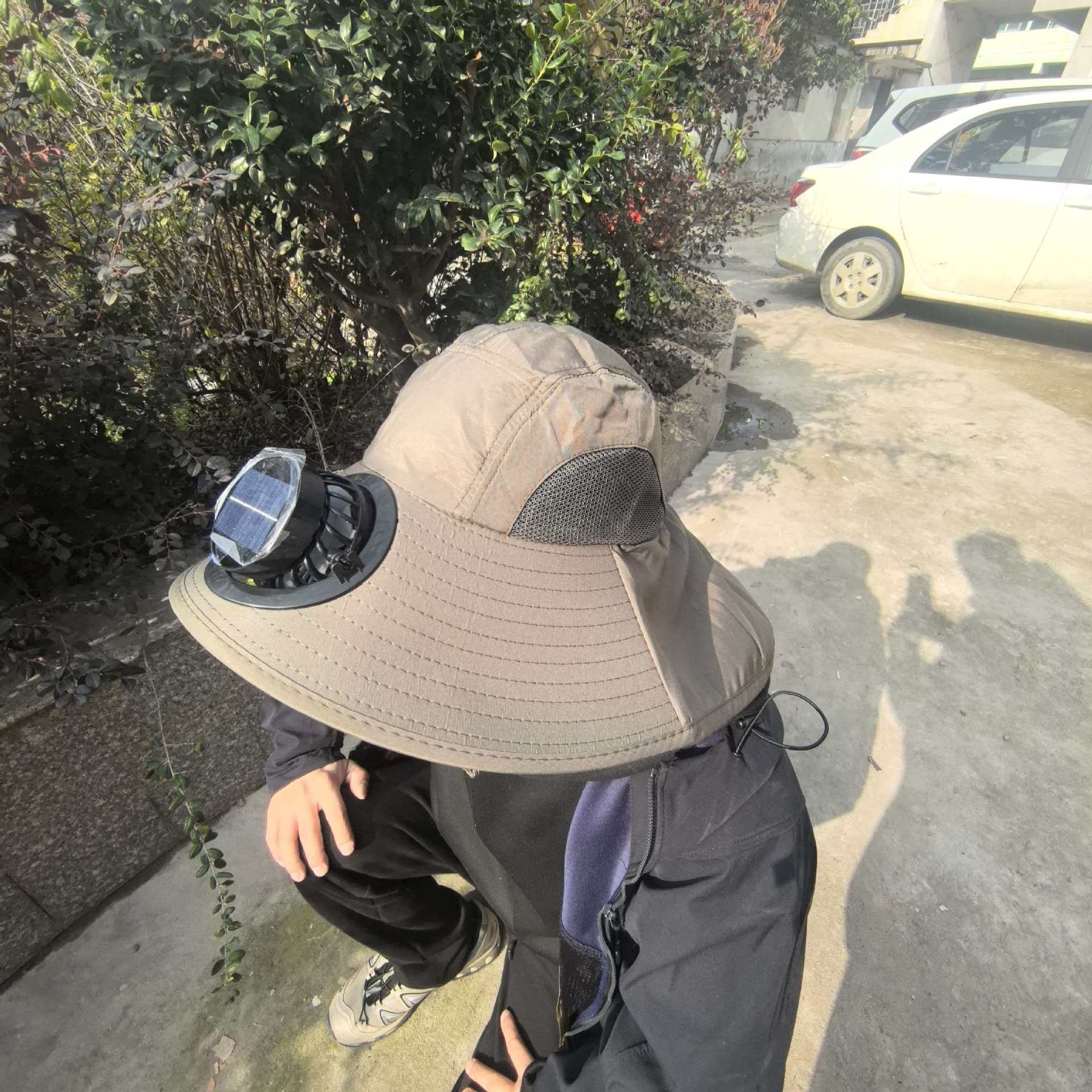 Cloak, sun hat, round air fan