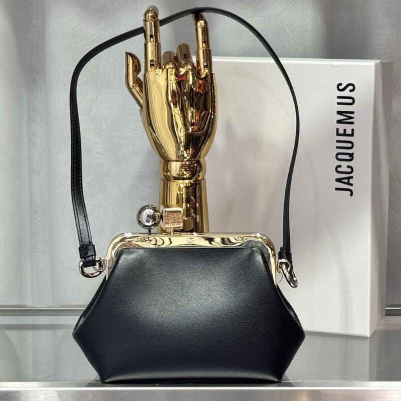 Mini Clutch Bag Jacquemus 2026 New Model Metal Square Gold Ball Buckle Shoulder Bag Handbag Fashionable and Unique Bag