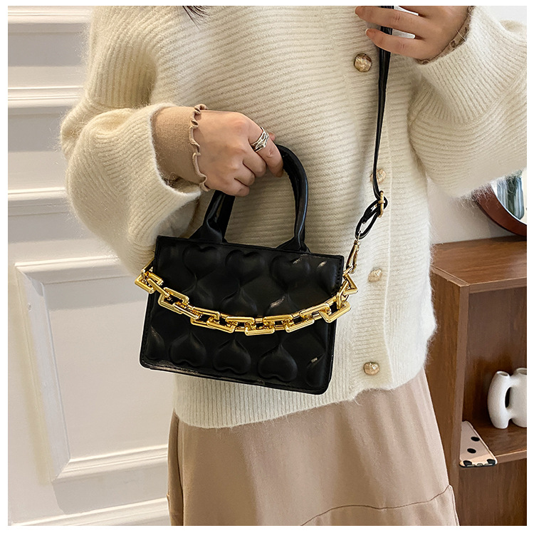 Autumn Fashion Trend Korean One-shoulder Messenger Embossing Square Bag display picture 17