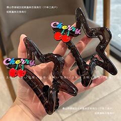 カラフルなサメの女性用ヘアピン、五芒星のヘアピン、チェリー感のヘアピン、後頭部のレターピン