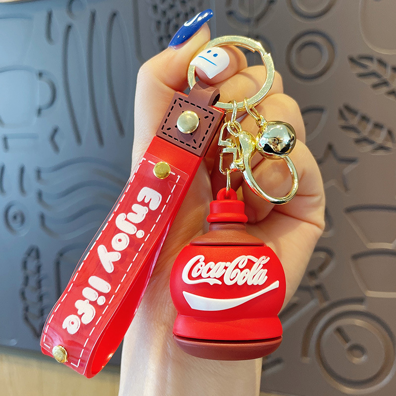 Llavero creativo y bonito con forma de botella de bebida, colgante para coche, pareja, bolso escolar, joyería, arcade, pequeño regalo, puesto callejero, venta al por mayor