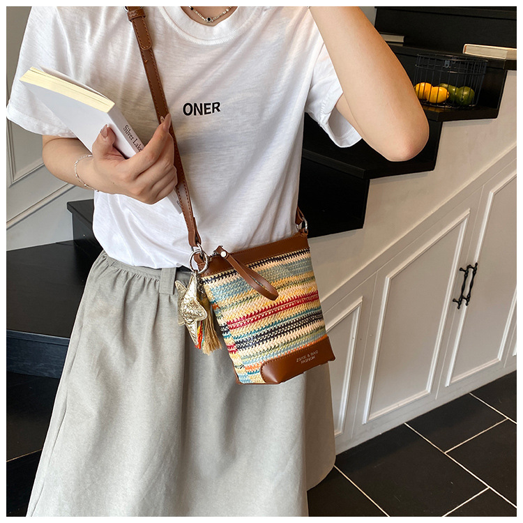 Fashionable straw woven bag for women 2025 summer new trendy woven single-shoulder crossbody women's bag, versatile bucket bag with patchwork undefined