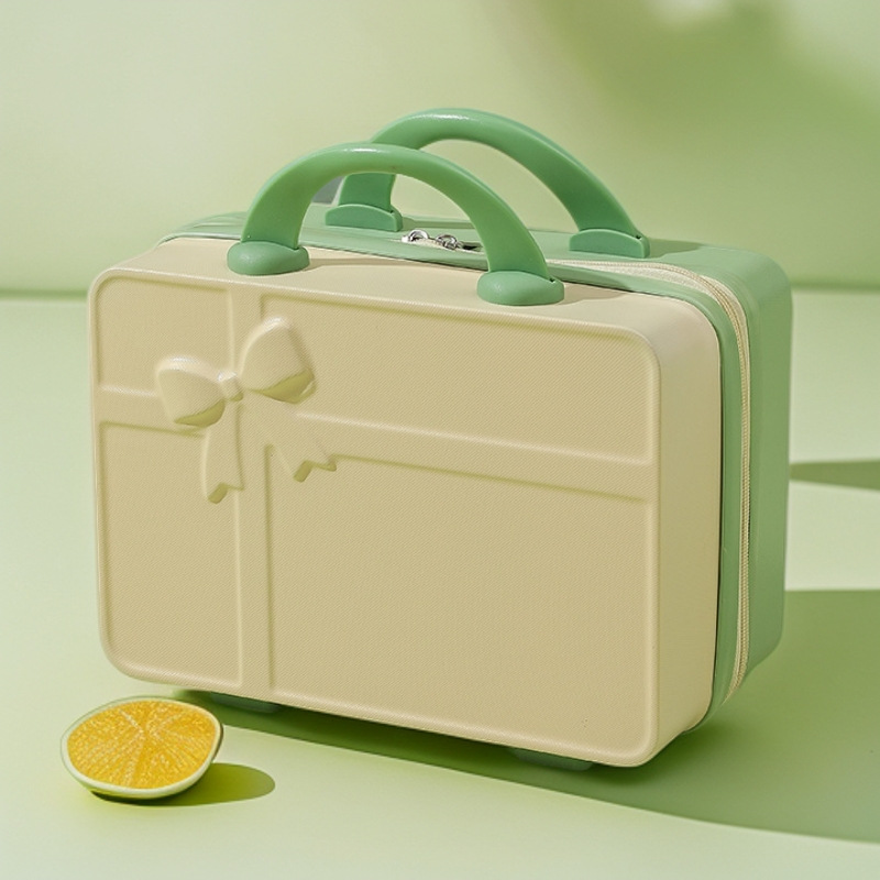 녹색이 섞인 노란색