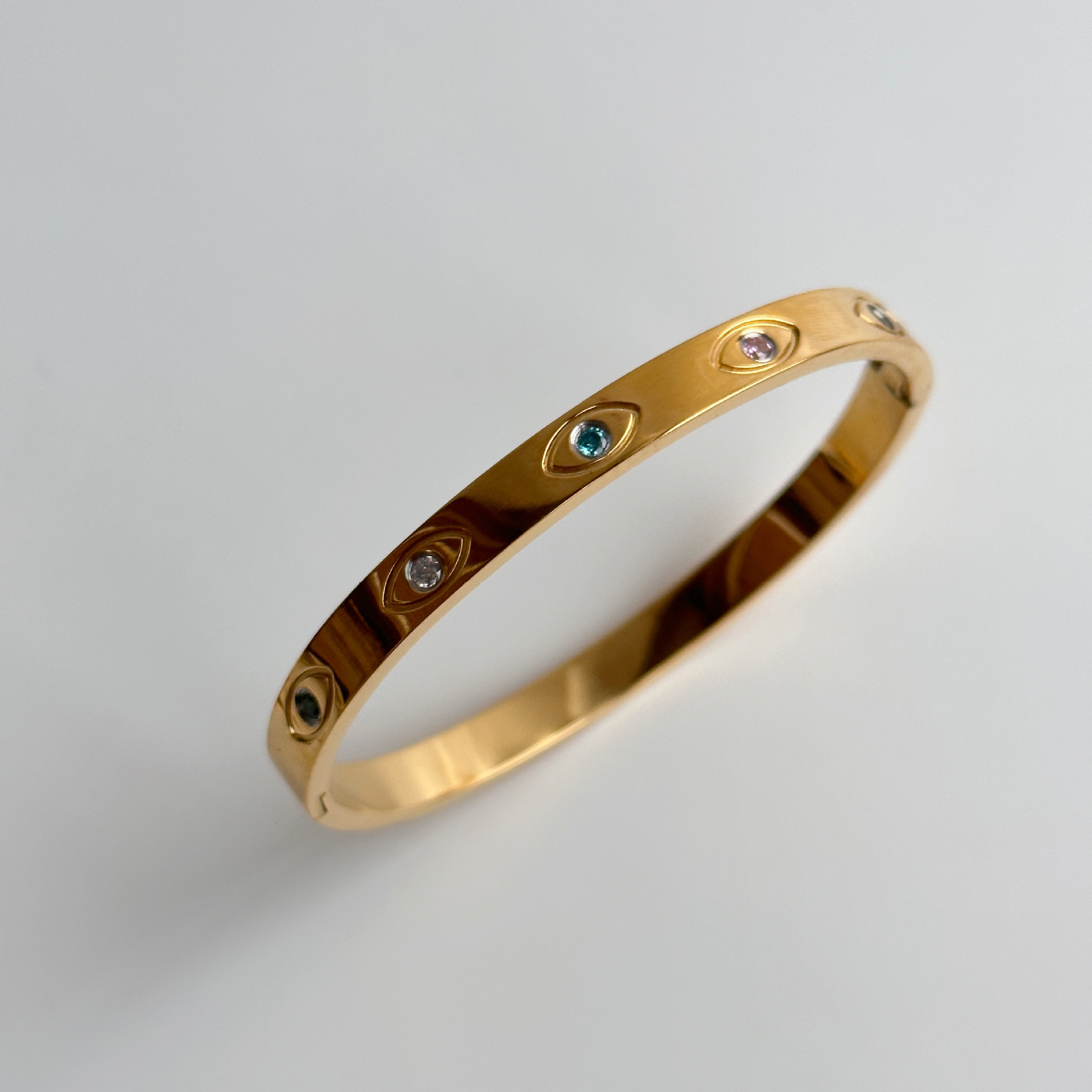 15g Weight PVD Coated Gold Plating Process 18K Gold Plated Plating Material 18K Gold Plated 304 Stainless Steel PVD Coated Zircon Devil's Eye Bangle