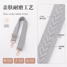 �羳Ů�����ӕr�м��^�����������μ�б�漃ɫ������Q�������S