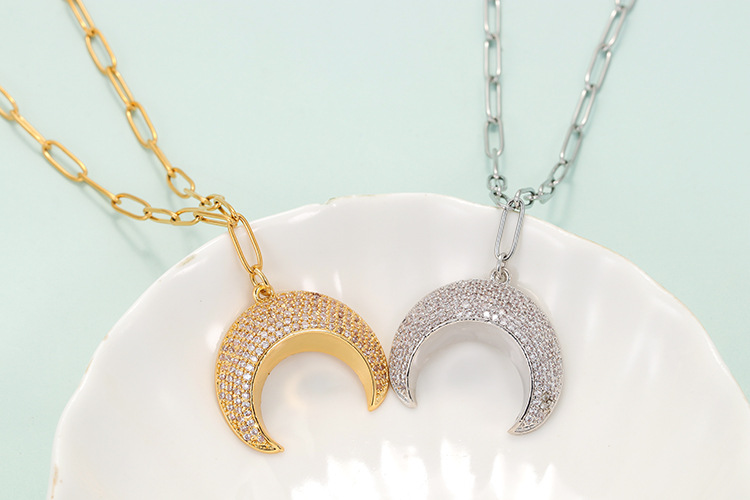 Necklace Classification Wedding, Travel Occasion Fashion New Crescent Pendant Collarbone Chain Copper Necklace