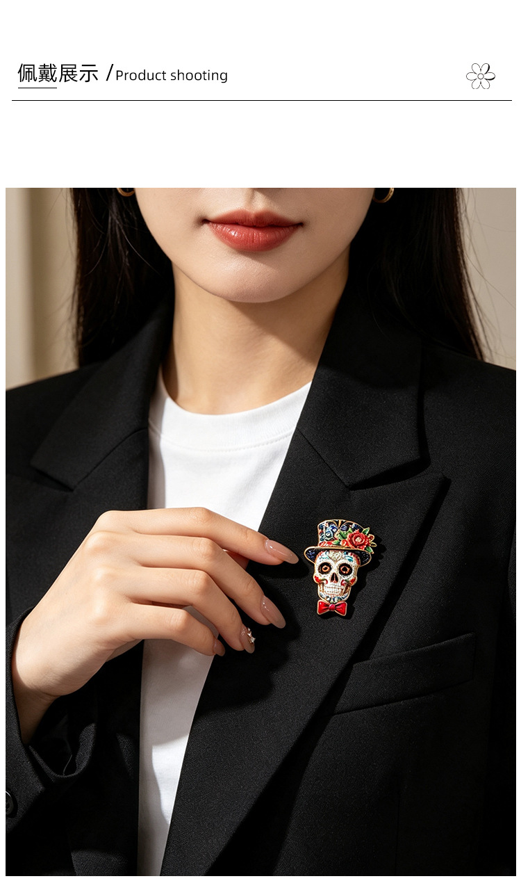 Original Mexican Day of the Dead skull brooch, top hat, rose, diamond-encrusted enamel, gothic style, unisex coat decoration pin