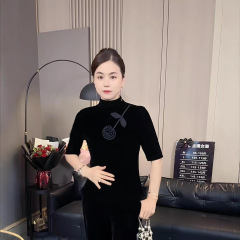 一件代发网红爆款2025新款重工面膜丝绒五分袖半高领上衣打底衫女