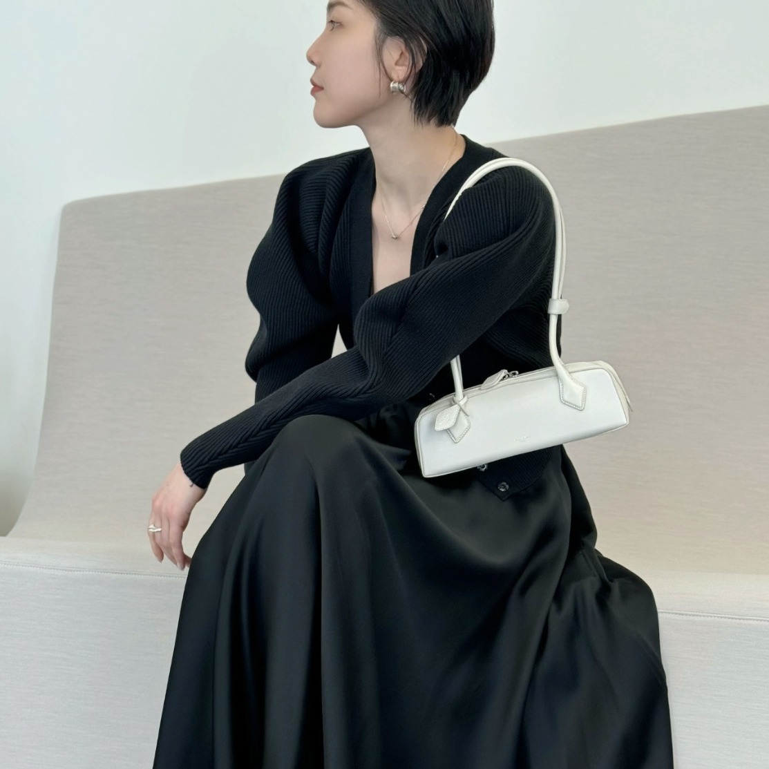 2024 New Arrival Baguette Shoulder Bag Dark Stitching Design Minimalist Underarm Handbag For Women - Thumbnail 2