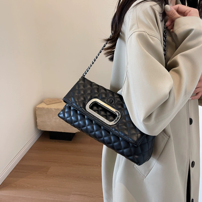 Capacious small design winter one-shoulder bag with diamond pattern, chain bag