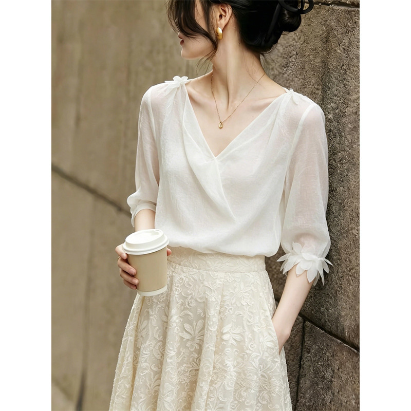 Lightly Mature French-Style V-Neck Tie Shirt for Women, 2026 Summer New Slim-Fit Design, White Commuter Top