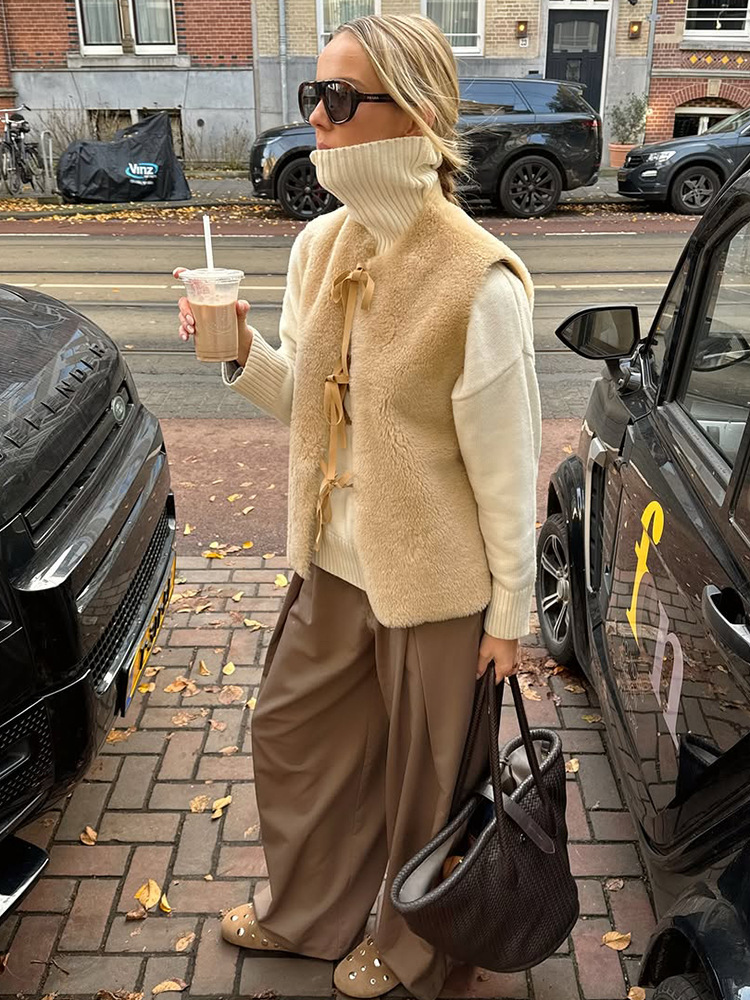 Cajera de cordero chaleco de cachemira primavera y otoño 2025 nueva ropa de mujer europea y americana sin mangas corta chaleco de cardigan casual image 6