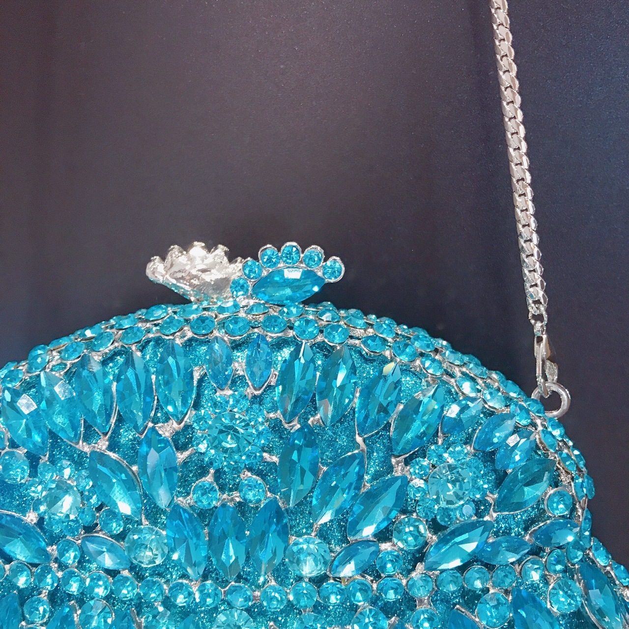 * Bolsas de cena de diamantes transfronterizas bolsas de maquillaje azules bolsas de diamantes llenas de bolsas de mano bolsas de diamantes de diamantes de mujeres paquetes de cena