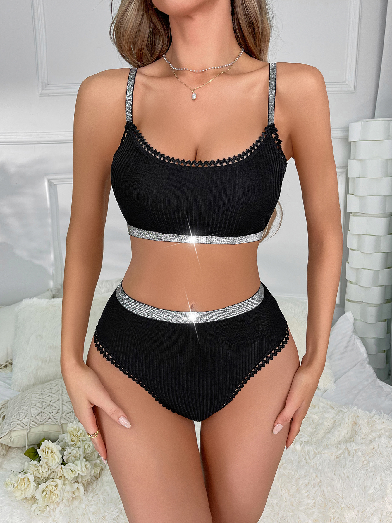 Sexy for women, comfortable seamless, with adjustable shoulder straps, bra and lingerie set_voghion.com