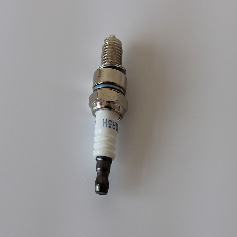 j8割灌机235S120配件55打草机火花塞F火嘴230通用点火器g3