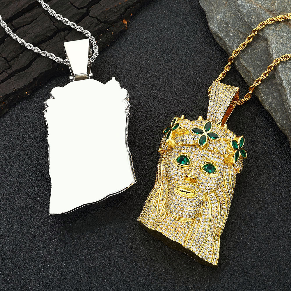 Retro Four-leaf Clover Pendant Necklace With Zirconia For Women_voghion.com