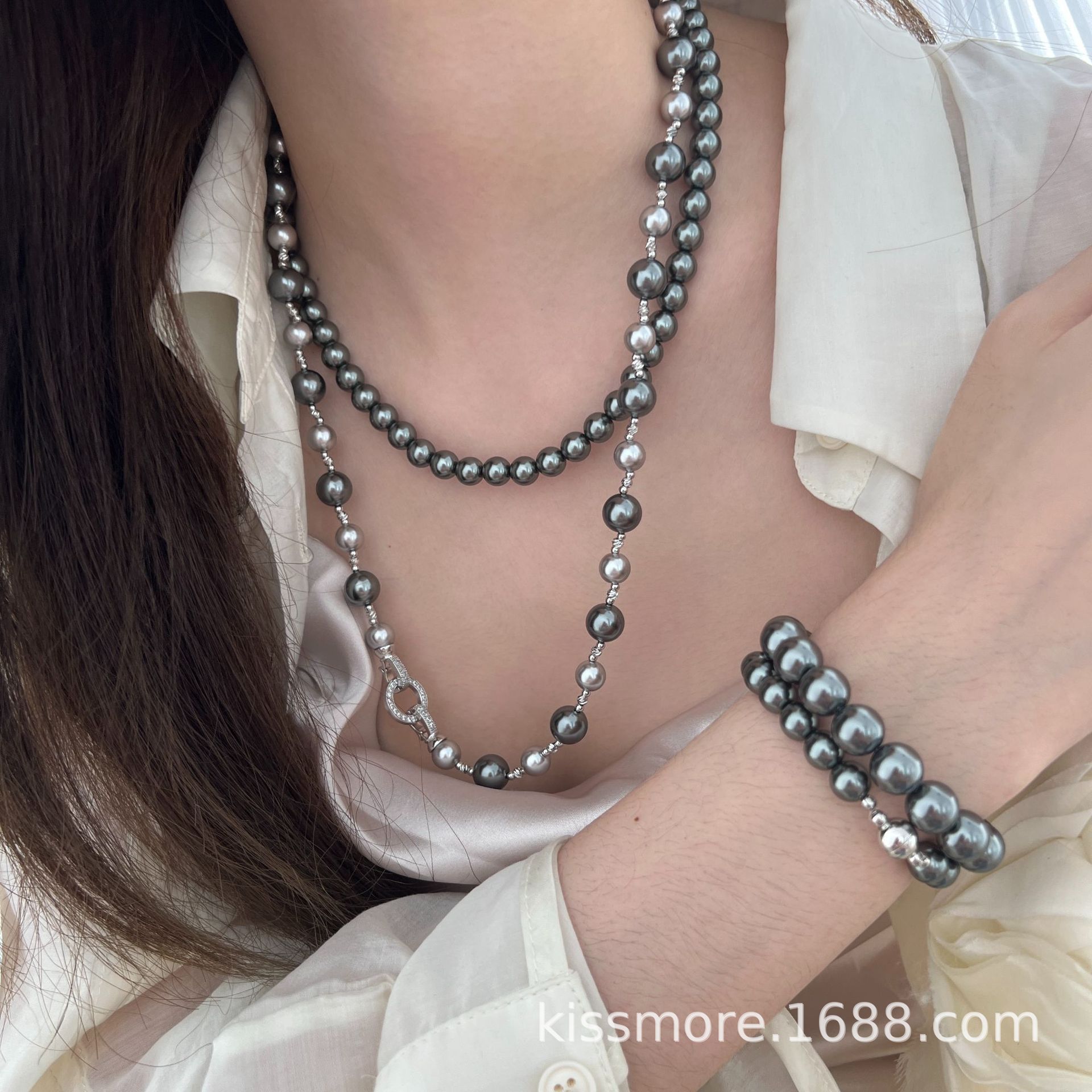 灰色间隔满钻珍珠圆环扣项链27.jpg
