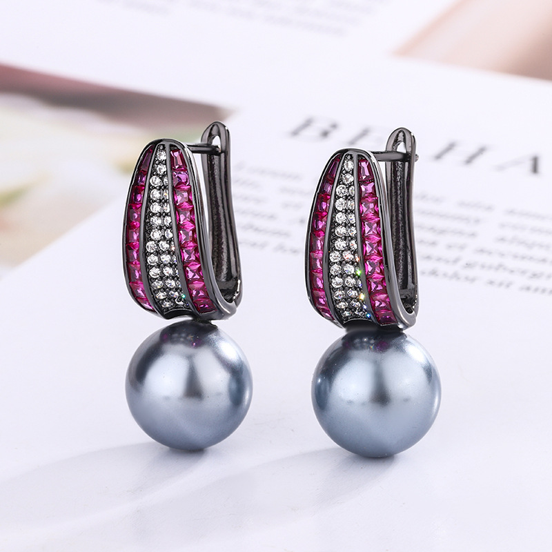 2024 nuevo estilo Zhuang Shengsheng joyería fondo de cobre chapado en oro simulación tesoro de color perla oro negro oro personalidad pendientes 12mm al por mayor