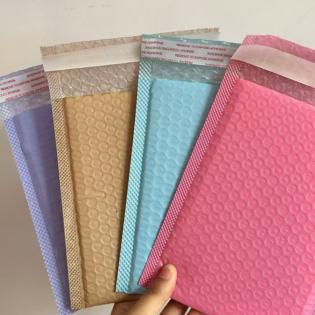 紫色彩色快递气泡袋加厚小卡包打包材料彩色快递袋包装自粘 泡泡