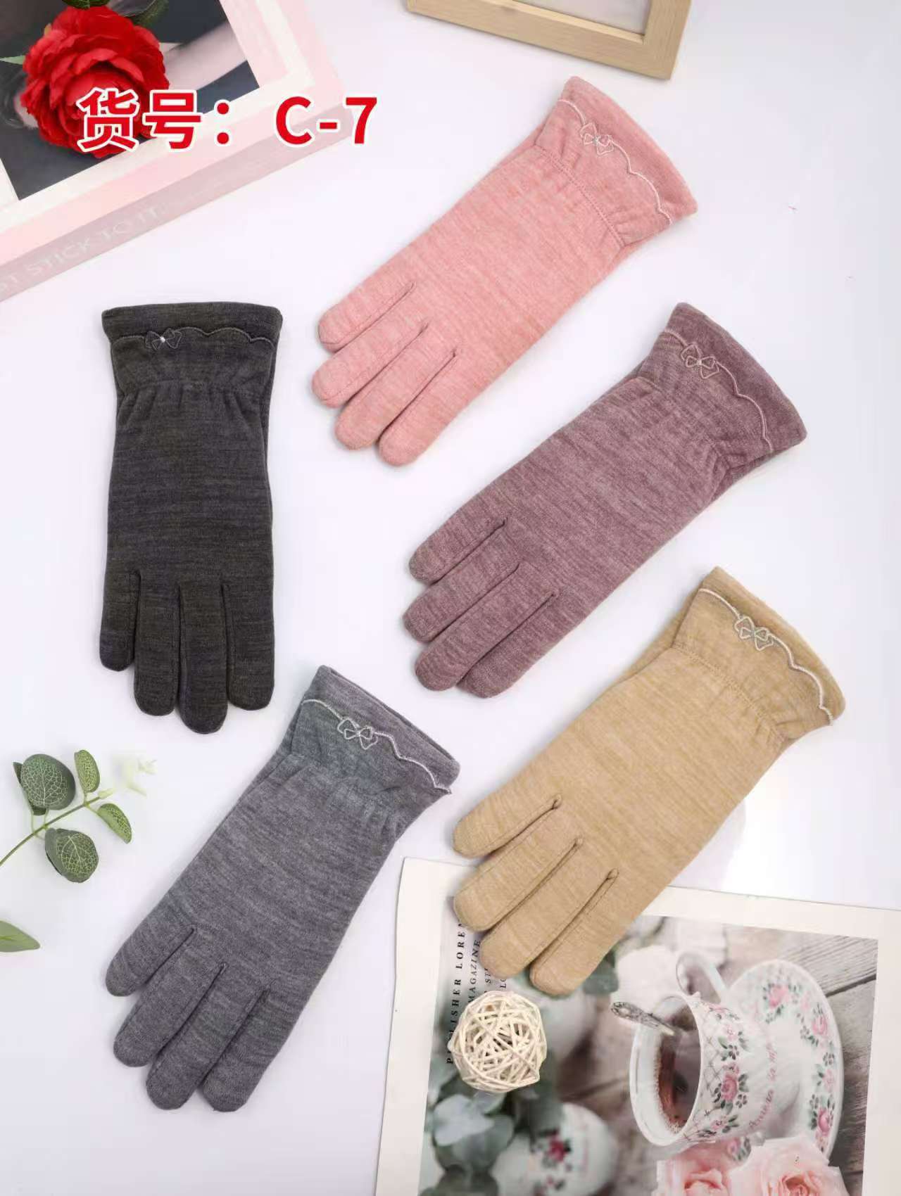 Guantes de invierno para mujer forrados de lana engrosada estudiante cálido resistente al frío pantalla táctil conducción guantes de coche eléctrico al por mayor