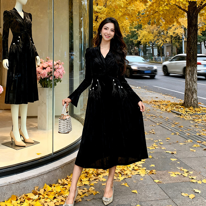 C-4573# 复古V领收腰丝...