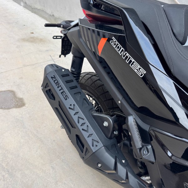 Suitable for 26 Zontes 368g Modified Motorcycle Exhaust Pipe Protective Covers, Stainless Steel Anti-Scalding Heat Shield