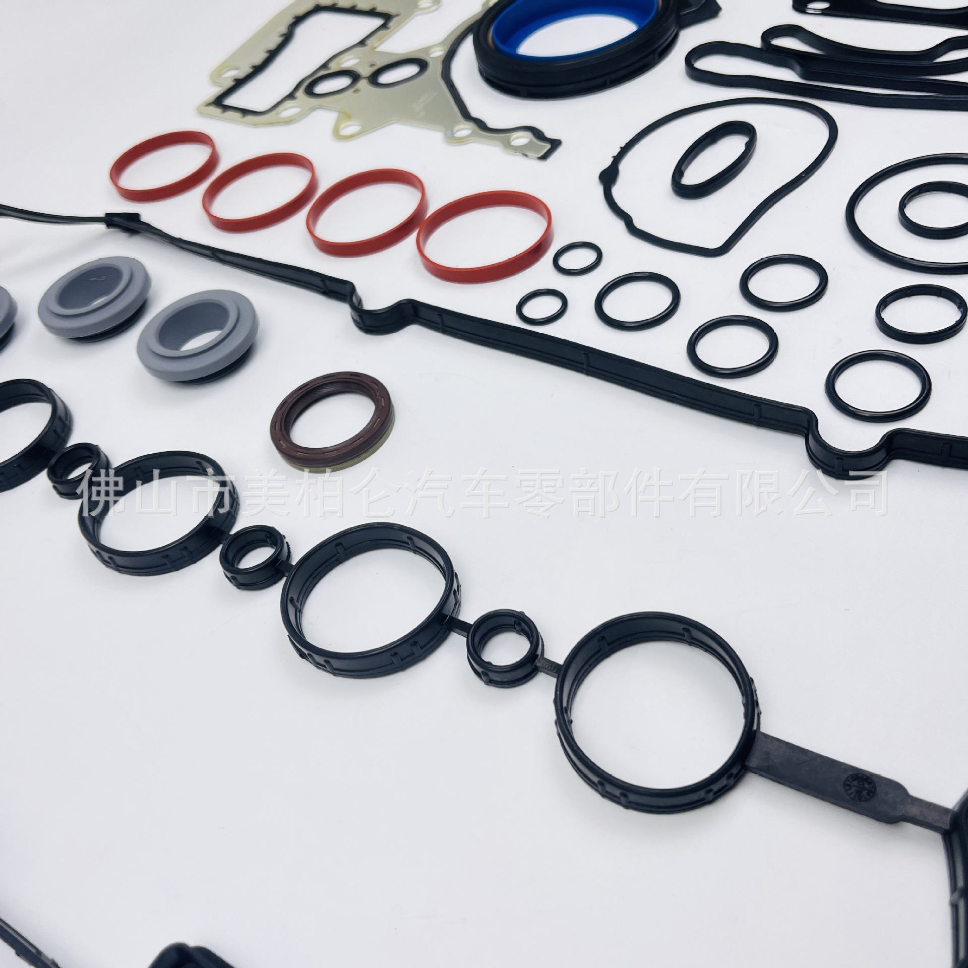 Suitable for Buick Cruze, Excelle, and Regal 1.8 Cylinder Head Gasket Repair Kit, Engine Overhaul Kit 55568529