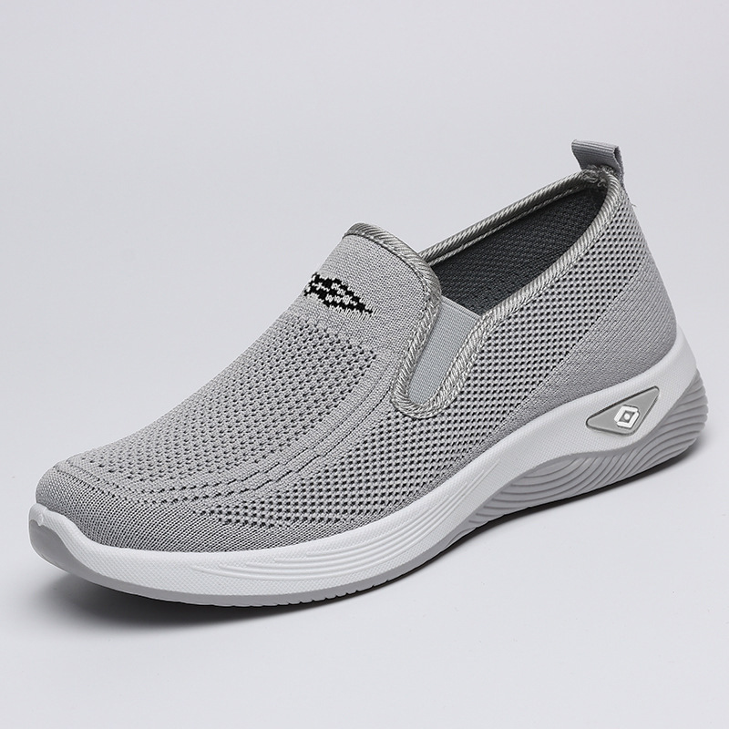 Zapatos de mujer todo fósforo nuevos zapatos casuales transfronterizos suela suave sin pies cansados, zapatos de tela viejos de Beijing, zapatos de madre