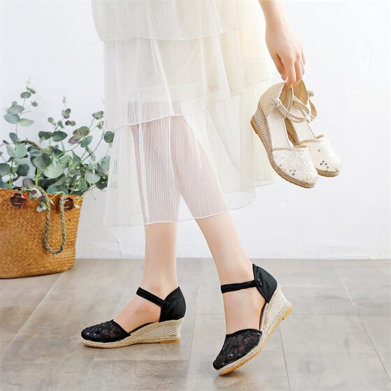 2024 New Korean Style Women's Sandals Wedge Heeled European and American Sandals Mesh Sandals Pointed Toe Buckle Women's Sandals