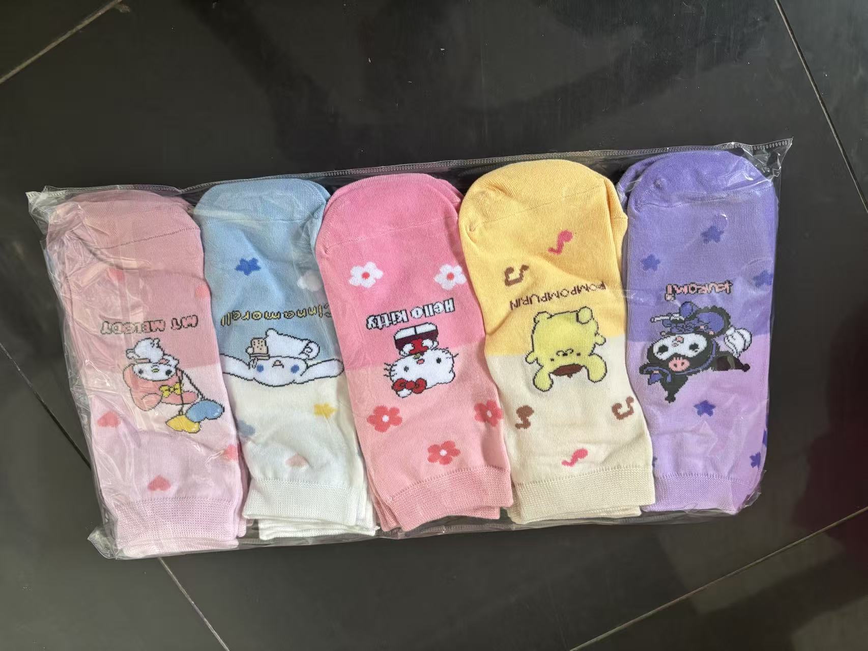 2024 primavera y verano nuevos calcetines de dibujos animados japoneses calcetines de mujer calcetines de algodón peinado coreano calcetines de barco