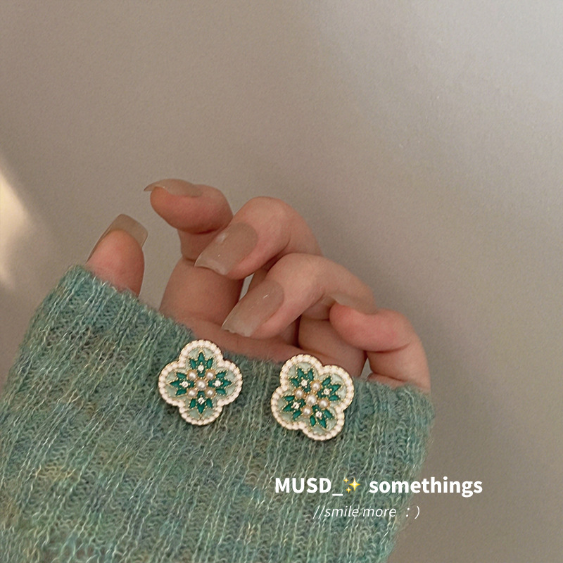 S925 Silver Needle Retro Court Style Flower Earrings Women's Light Luxury High-end Sense Earrings Unique Niche Earrings Women's Elegant