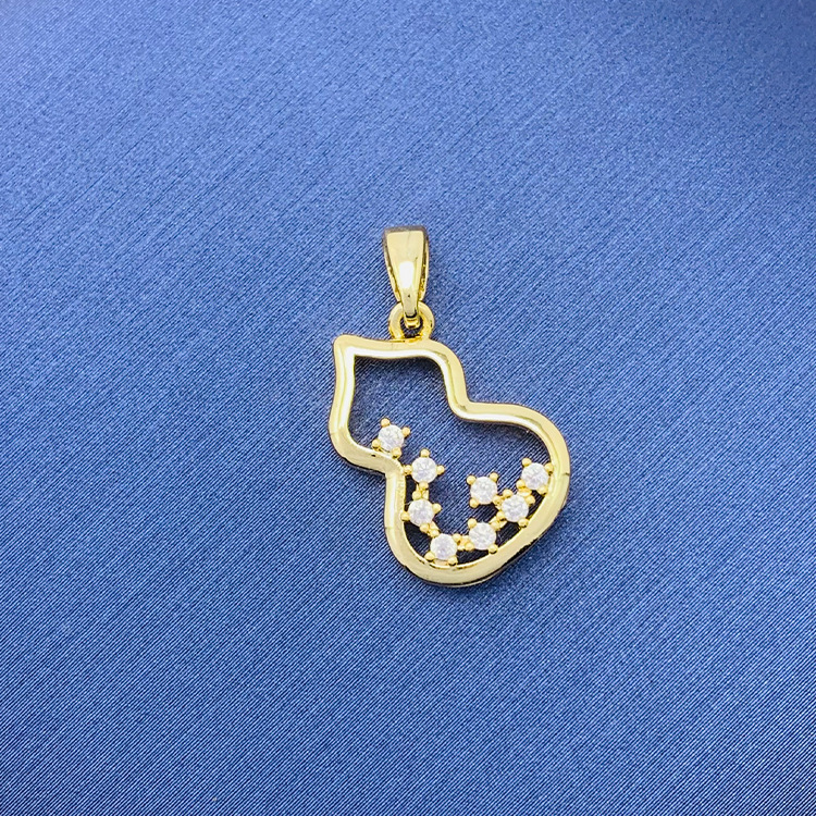 百種類のペンダントは心のままにファッションの経典を配合します。カップルの美しいペンダントは親友のアクセサリーを送ります。