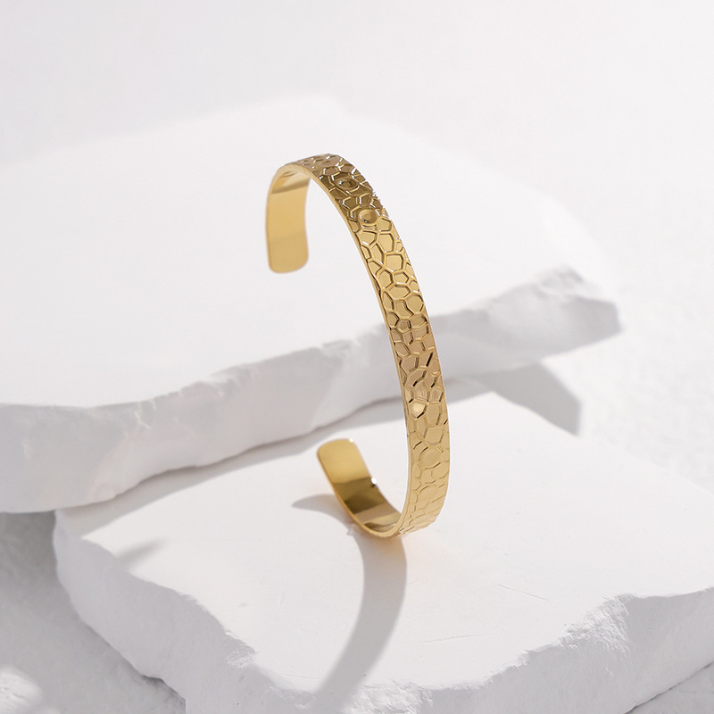 18K Gold Plated Plating Material Bangle Classification Fashion Crocodile 304 Stainless Steel 18K Gold Plated Stainless Steel Bracelets In Bulk