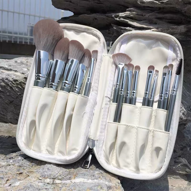 Makeup Brush Set 14 pcs, soft synthetic bristles with carrying bag — beginner full kit