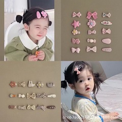 赤ちゃんの小さいヘアピンは布の前髪を包んで子供のクリップを挟みます。