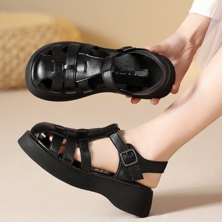 Baotou zapatos romanos sandalias trenzadas para mujeres verano 2026 nuevo fondo grueso hueco casual multifuncional zapatos de jaula de cerdo