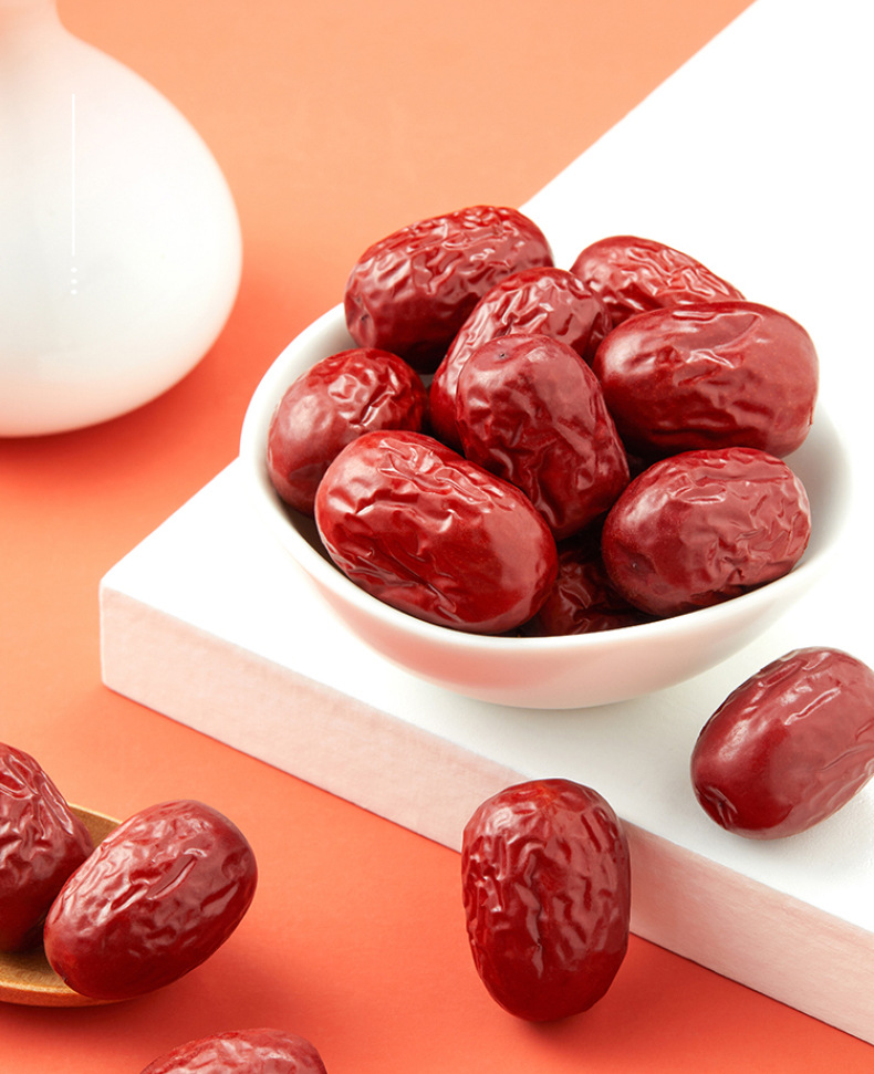 Xinjiang Grey Jujube Dried Red Dates Hui Zao Whole Fruit Ready to Eat 500g for Tea Congee and Soup overview