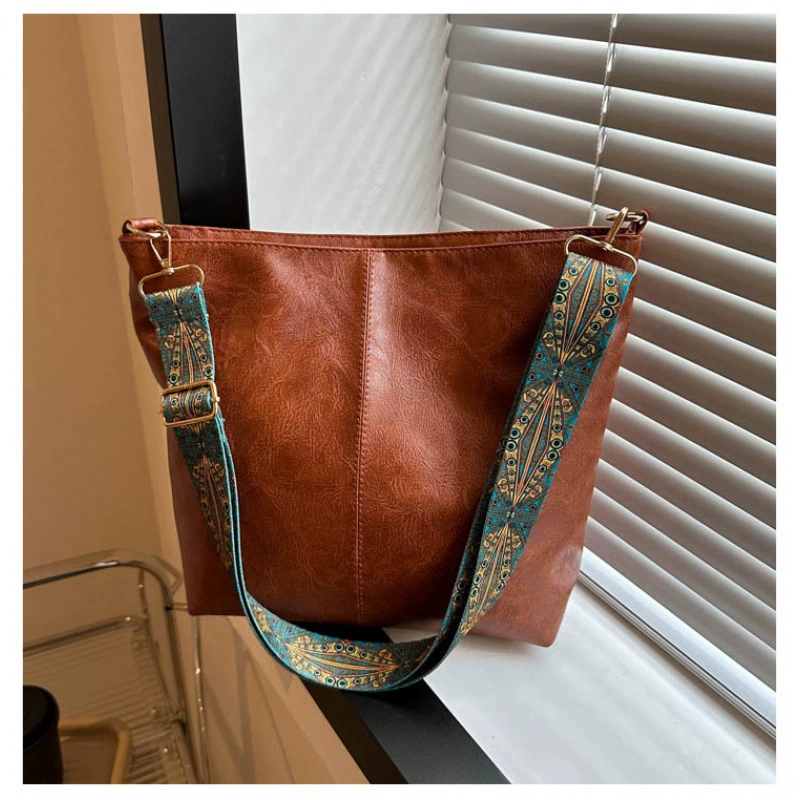 One-Shoulder Bag, Summer Fashion Spacious Shoulder Bag, Faux Leather, Adjustable Strap