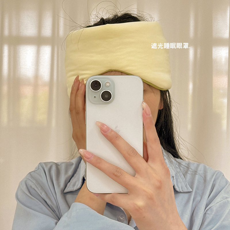 夏の学生は昼休みに寝ます。|undefined
