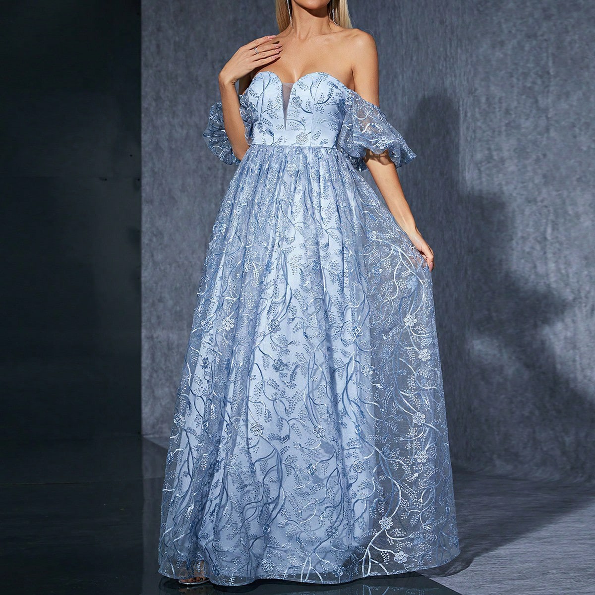 2026 New Foreign Trade Cross-Border European and American Off-Shoulder Mesh Embroidered Evening Dress Prom Banquet Niche Dress