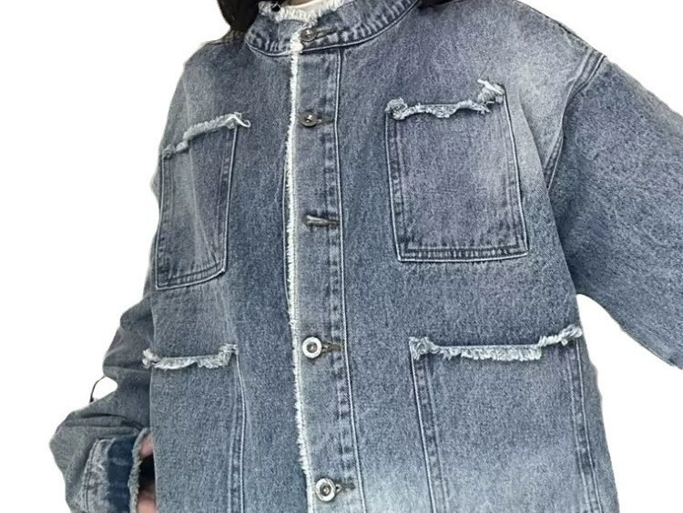 Куртка в стиле Америки с декоративной ретро- Denim осень, тренд сезона в полоску