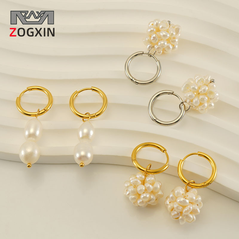 Europa y América de acero inoxidable 18 chapado en oro simple cercanías moda perla pendientes de acero de titanio diseño sentido ins estilo pendientes al por mayor