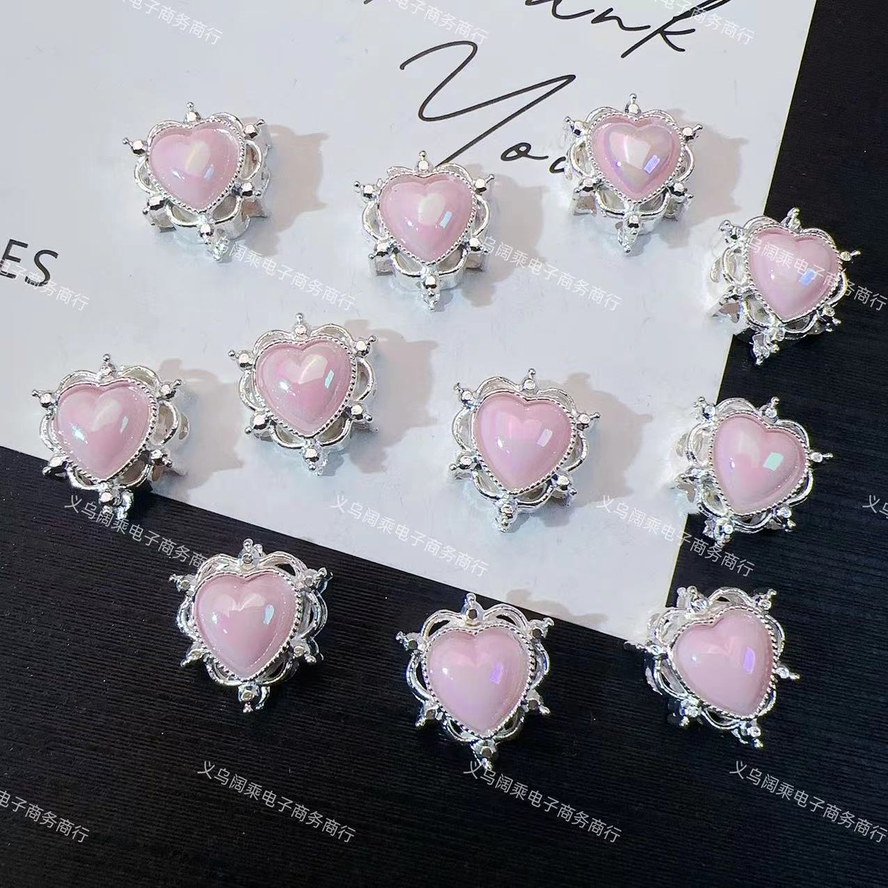 マイクロ象嵌ジルコニウムダイヤモンドマルチカラーピーチハートラブ8穴ビーズリング表面DIYビーズブレスレットネックレスジュエリーアクセサリー