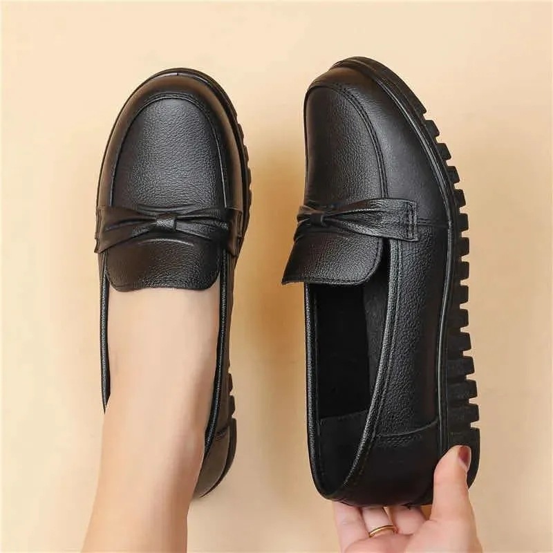 New Style Genuine Leather Waterproof Breathable Soft Leather Non-Slip Shoes Women's Leather Shoes New Style Women's Leather Shoes Slip-On Simple